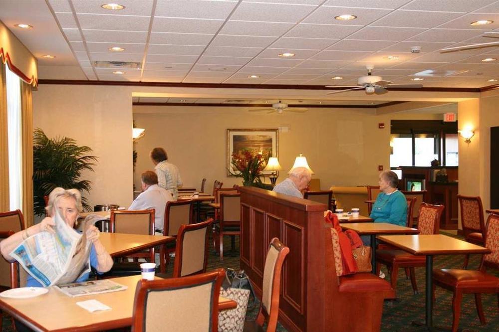 Hampton Inn Wichita Falls-Sikes Senter Mall Restaurant photo